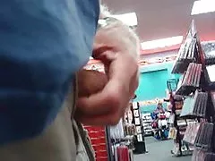 Miłą dziewczynę zerżnęli w twarz