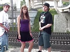 Veronica rodriguez przyjmuje na klatę dużo spermy