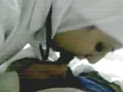 Przyciąga chłopa swojej seksualności