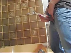 Narzeczony prowadził rogi narzeczonej z jej przyjaciółką