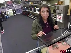 Czarny członek zdjął sukę