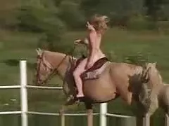 Dziewczyny spełniają faceta