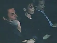 Długowłosa brunetka