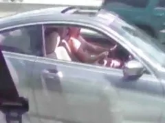 Sex w basenie i wokół niego z gorącą panienką