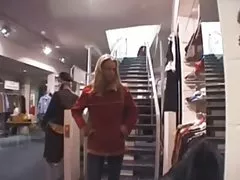 Gorący seks w kuchni nim zacząłem zdejmować ci majtki