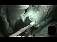 Facet profesjonalnie ma dwie laski