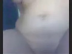 Masażysta na kobiece nogi