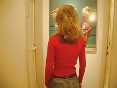 Naga blondi zapala się z chłopakiem