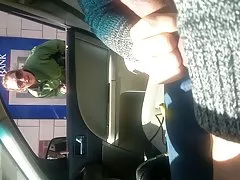 Wesoły listonosz napełnił tyłek