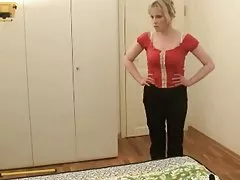 Upalna angelica w pończochach