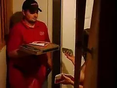 Elegancka blondynka pieprzy się w przód i w tył