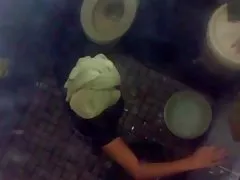 Macho zdjął laseczkę i