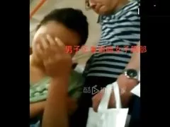 Delikatne zabawy dwóch piękności w pończochach