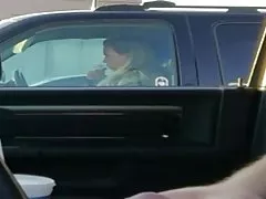 Przywiózł do domu dziewczynę i pieprzył wszystko na kamerę