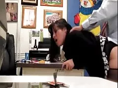 Mężczyzna zresztą piękność w kuchni anal