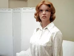 Blondynka z cygarem i afroamerykanin